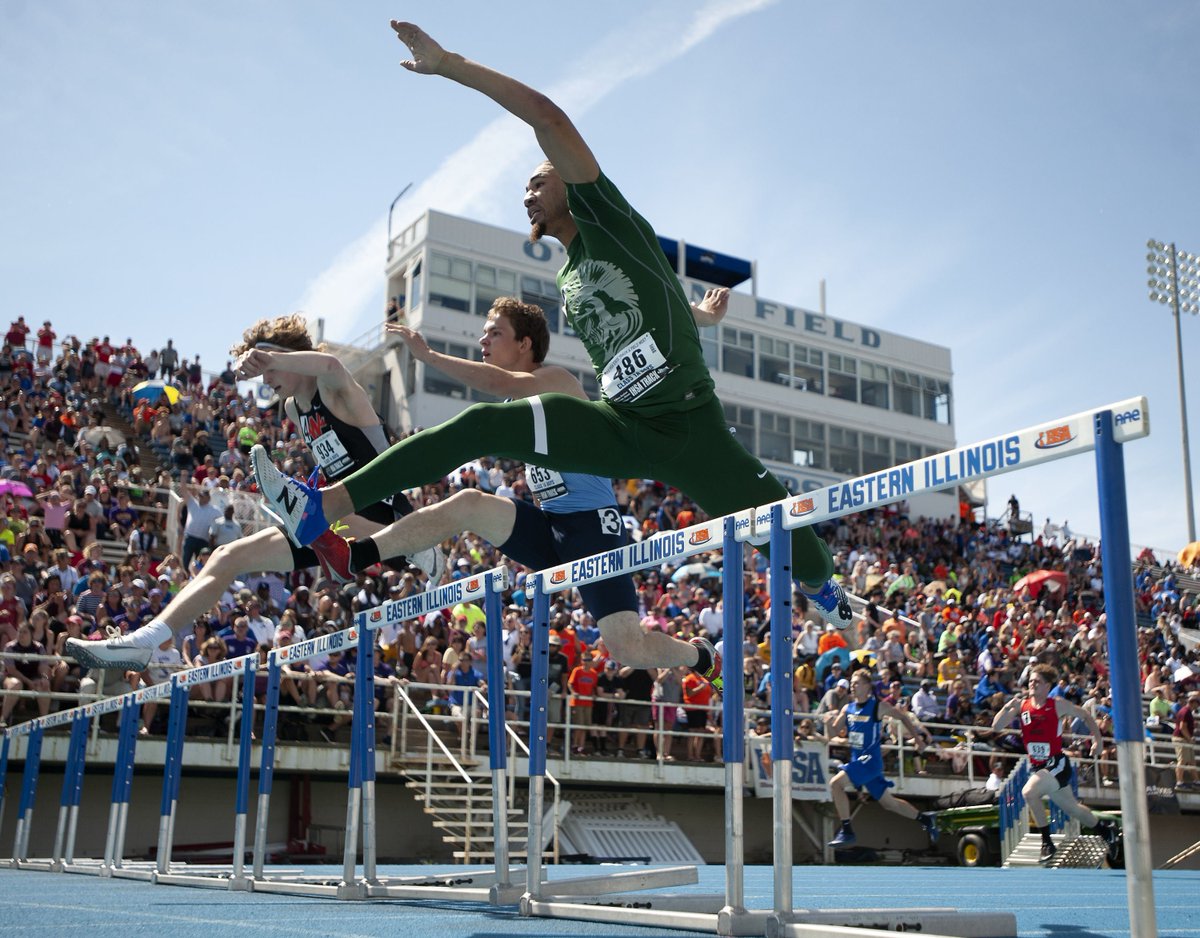pHalfacre_STL's tweet photo. More photos to come tonight from the IHSA Boys State Track Meet
#WeAreSTLtoday #618track https://t.co/eZ5ekPGcHZ