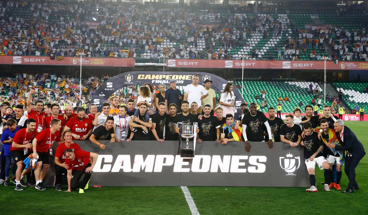 Campeonesssss!!!!
#AmuntValencia 
#LaCopadelCentenari