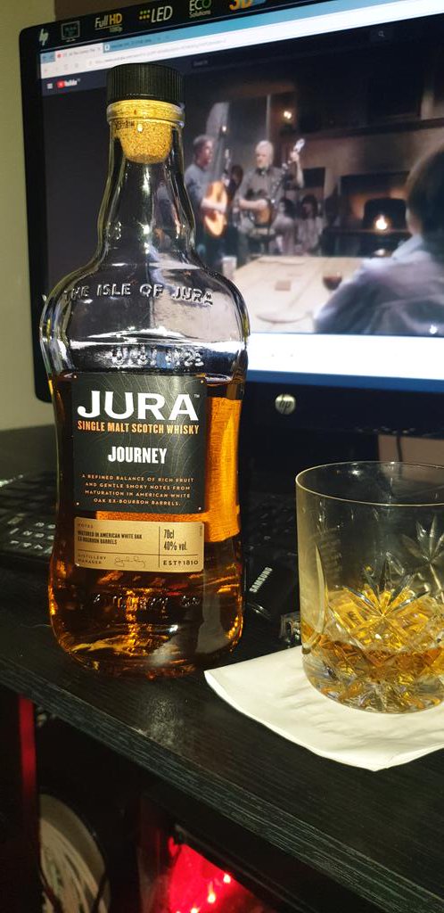 H64mmy1's tweet photo. A wee Jura ronight 🏴󠁧󠁢󠁳󠁣󠁴󠁿🥃 https://t.co/TL0OjRhqLB