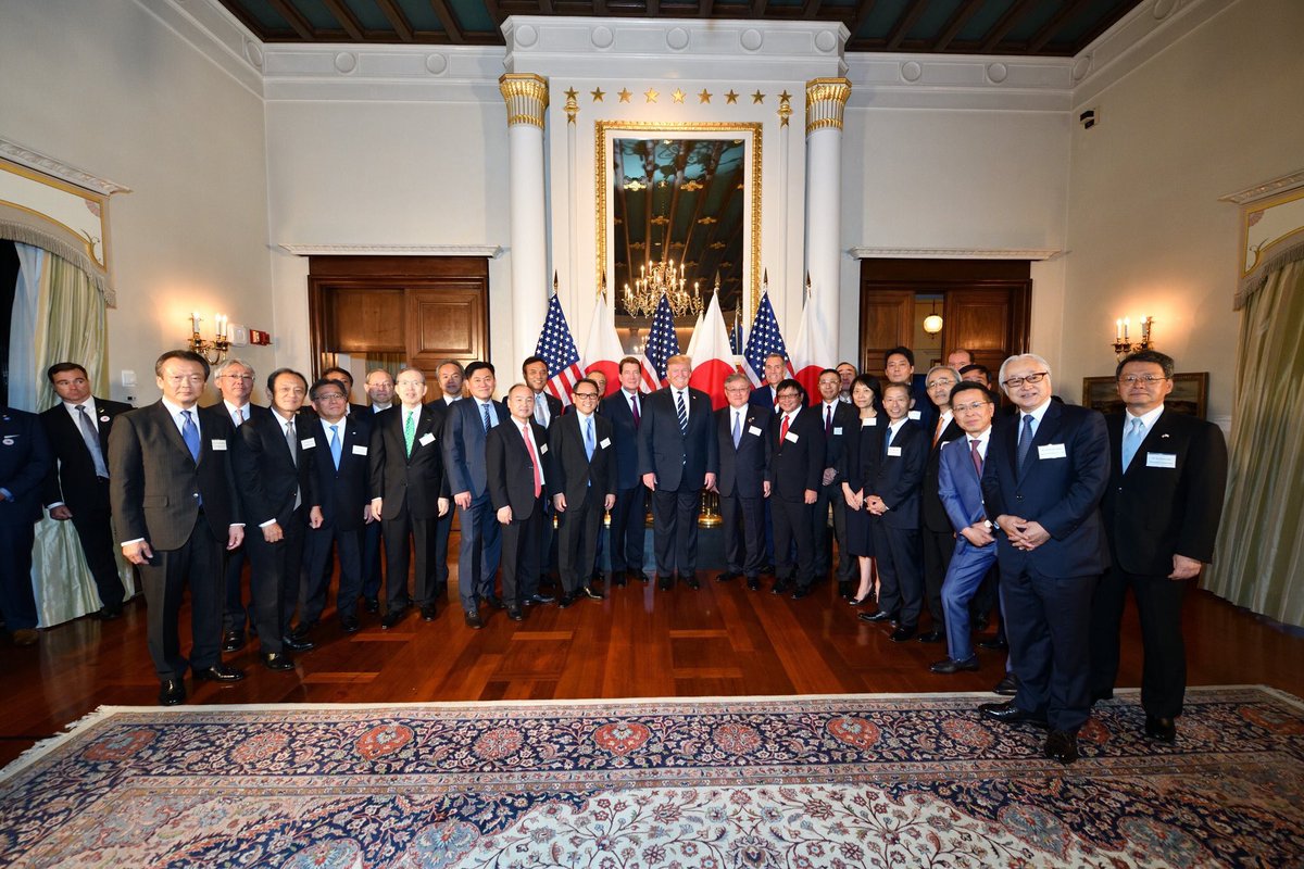 melaniebrockjpn's tweet photo. This photo sort of breaks my heart. A gathering of Japanese business leaders met Trump last night in Tokyo. Only one woman. Things are changing and I know young Japanese people view the world differently so change will come but for now.....Only. One. Woman #diversity #Japan 🇯🇵👩🏻 https://t.co/w3JM7sCFju