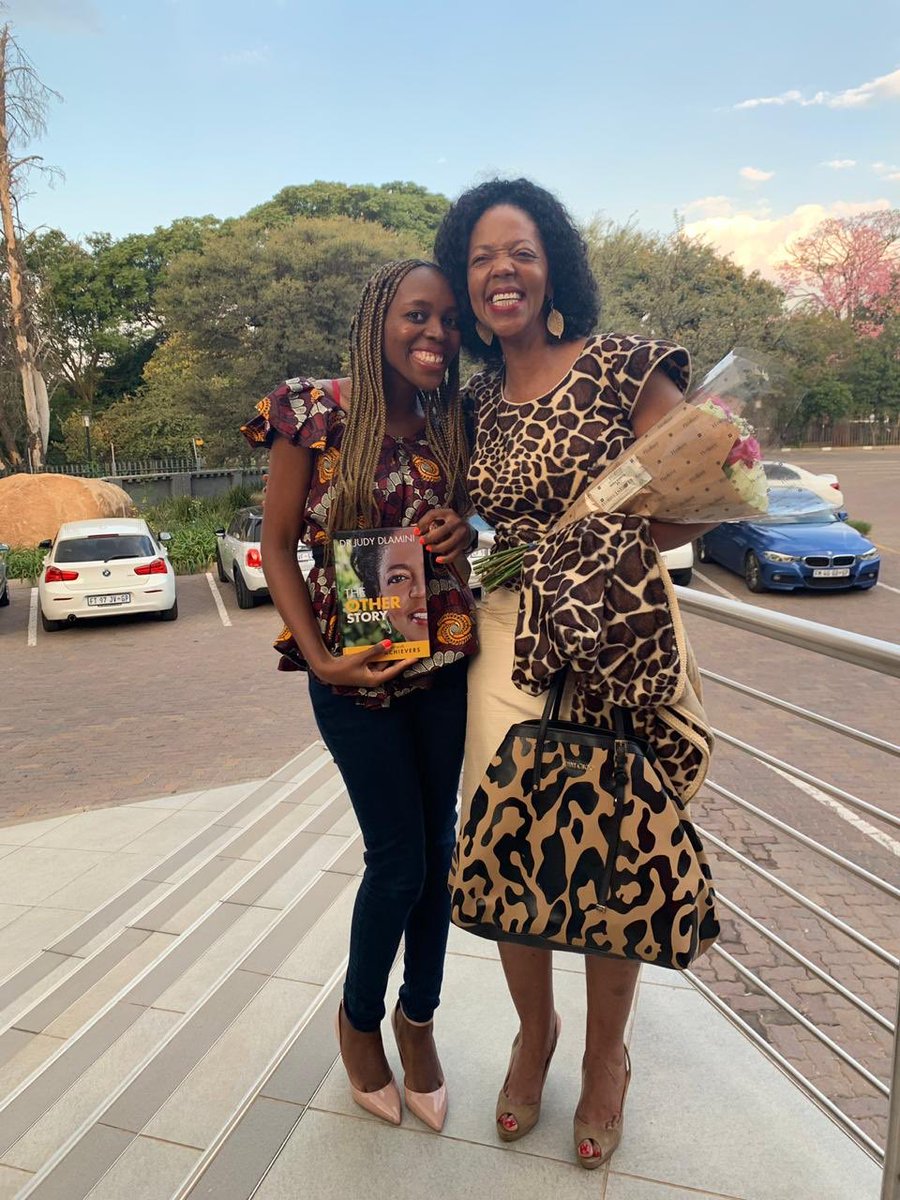 Rirhandzu01's tweet photo. Being an African is not a mistake and doesn’t make you unequal. So much wisdom from Dr Judy Dlamini #TheOtherStory #inceptionbookclub #fortheloveofreading #fortheloveofbooks #bookstagram #bookworm #books #booksarelife 📚📚🙌🙌 #africaday #africaday2019 https://t.co/gRdWhtuKD9