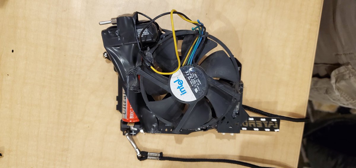 spiceywasabi's tweet photo. New and improved @layer_one badge #badgehacking #shittyaddon https://t.co/YQsody2fav