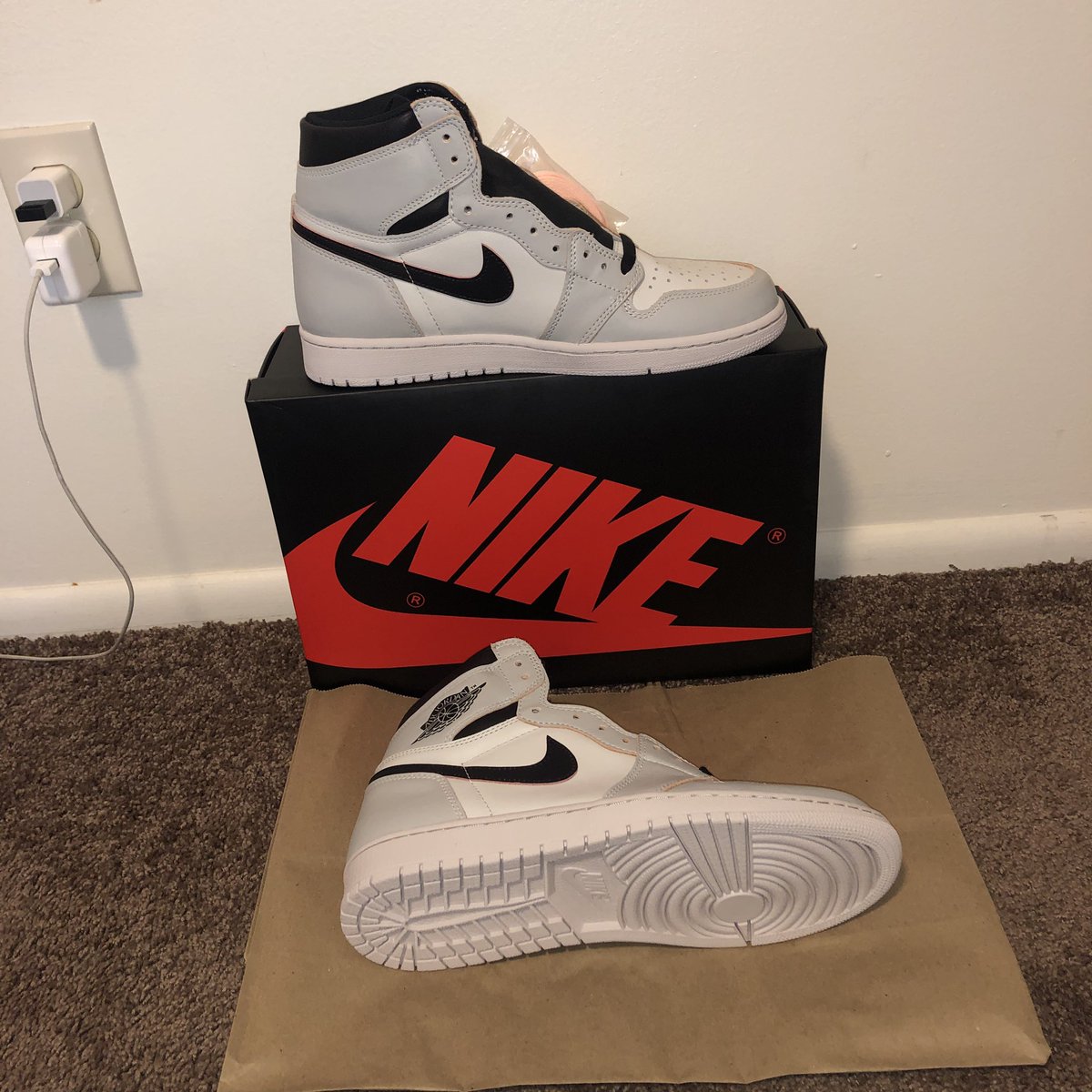 ColePopp's tweet photo. AIR JORDAN 1 HIGH OG DEFIANT LIGHTBONE /BLACK-CRIMSON TINT dm for details https://t.co/rFU97wr6D8