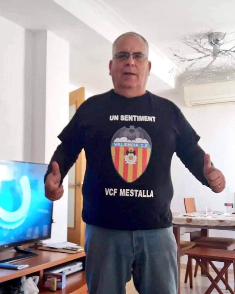 El 1-0, una cabalgada de Gayà por la izquierda.

El 2-0, Carlos Soler y su poderío en la carrera por la derecha.

Sus niños. 

Sus canteranos.

Esta Copa es de él. Y de muchos otros. De Jaume, de Jorge, de Pepe, de Waldo, de Jesús... y de <a href="/Pacorius1961/">Paco Rius💯🦇</a>.

SIEMPRE con nosotros ❤