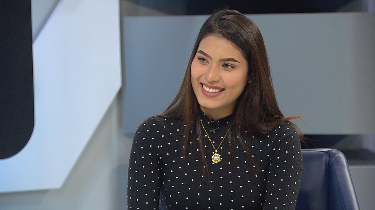 CNNChile's tweet photo. [VIDEO] Angie Estrada, la actriz, modelo e influencer que lucha contra Maduro, conversó con @edu_castillo en un nuevo capítulo de #EnDirectoCNN https://t.co/nZhkjq4dby https://t.co/3HM54AWr2a