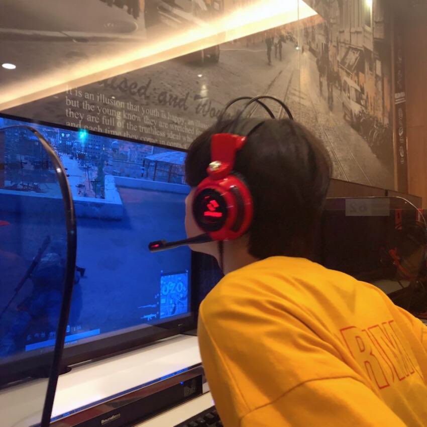 D7chjeKXoAEs8ni.jpg:large