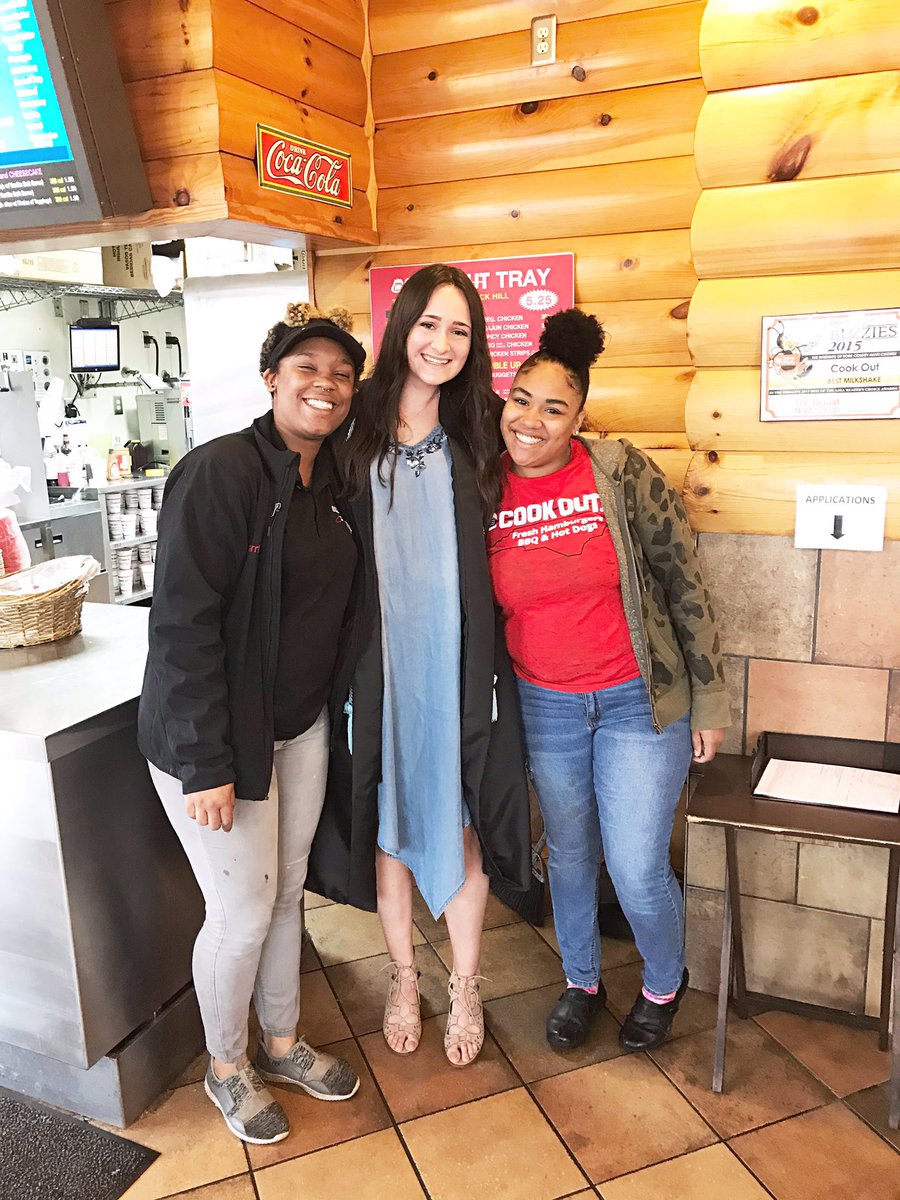 amorg911's tweet photo. I literally took grad pics at cookout, I feel like a towel is necessary 🤷🏻♀️ #CookOutGiveaway @CookOut https://t.co/kksByeSv7S