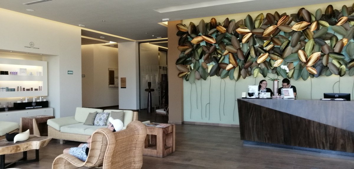 ZuiteMx's tweet image. Ve a @BarceloMayaGR @barcelohoteles y conoce su espectacular Spa 💆, la experiencia mas relajante y única de toda la #rivieramaya 😍😀 no lo crees? Tenemos descuentos para ti y tu pareja 💕#Barceloexperience #BarceloMoments #BarceloMayaGrandResort