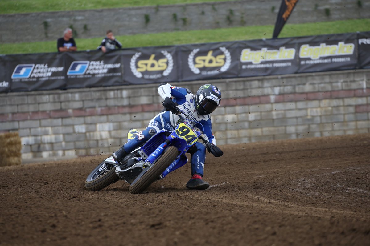 EstensonRacing's tweet photo. Good start to the day here at #SpringfieldTT . @ryanwells94 qualifies P4. https://t.co/9wAgZANi5I