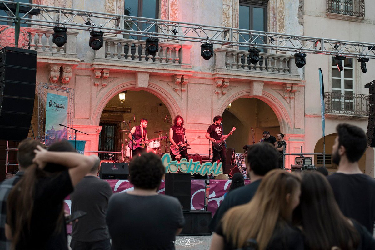 EvaZetta's tweet photo. @losNOPROCEDE se alzan con la victoria en el  concurso de bandas de @coolturalfest !! Enhorabuena!! 👏🏻👏🏻
#Almeria #AlmeriaEScultura https://t.co/KxK6ttHkEL