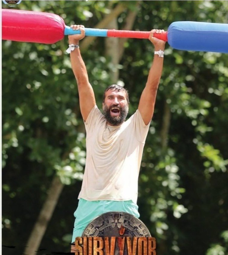FanHikmet's tweet photo. Survivor 2019 denilince akla tek isim  gelecek oda Hikmet Tuğsuz'dur.

Sevinciyle, hatalarıyla, başarısıyla efsane olarak tarihe geçmiştir.

#survivor2019 #HikmetTuğsuz https://t.co/oszFTKw8Fe
