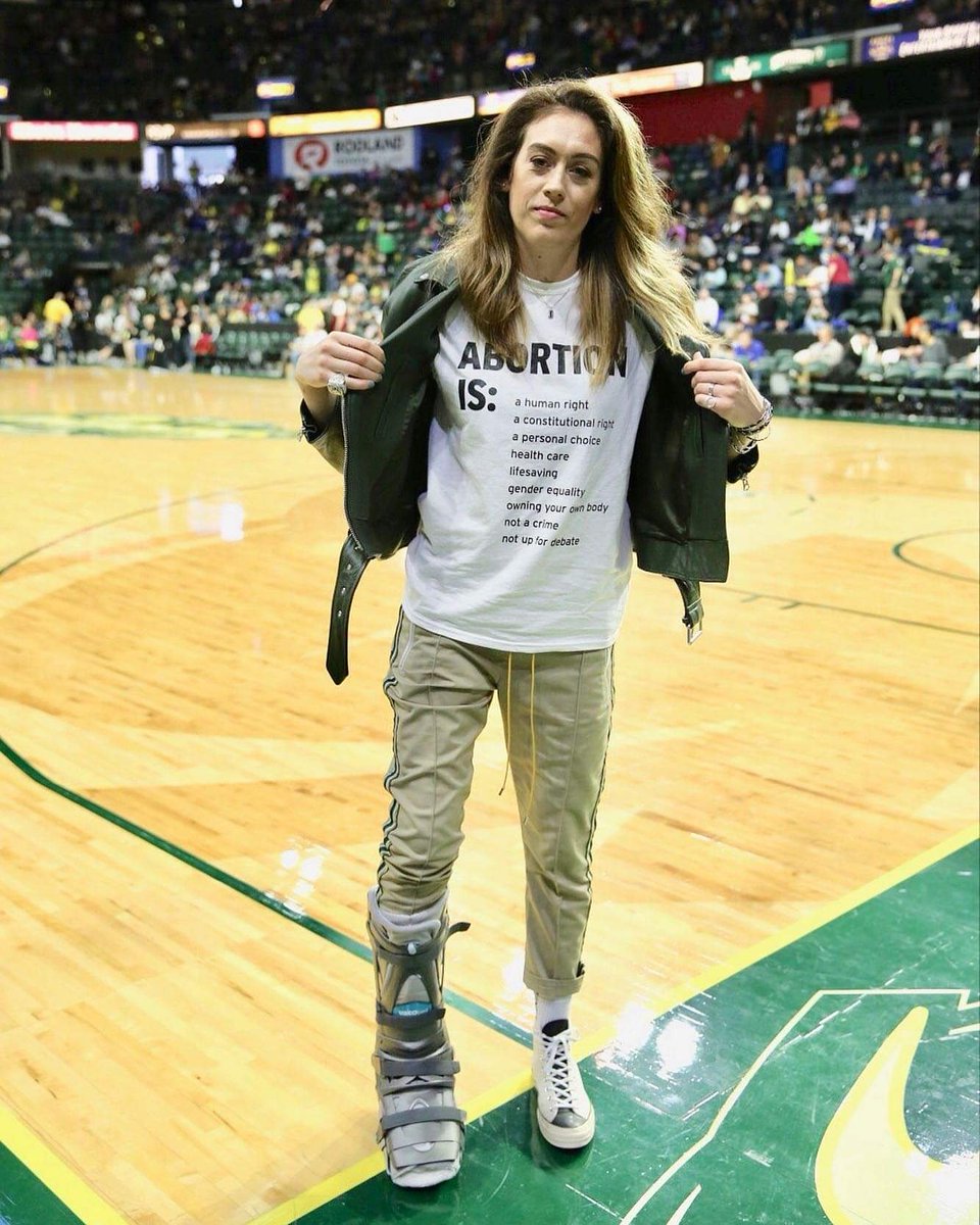 WNBAMexico's tweet photo. Para exigir respeto o lo que sea debemos empezar por respetar la opinión de otros.
Bien ahí @breannastewart 
#WNBA #WNBAMEX https://t.co/VcSP3I8LJ7