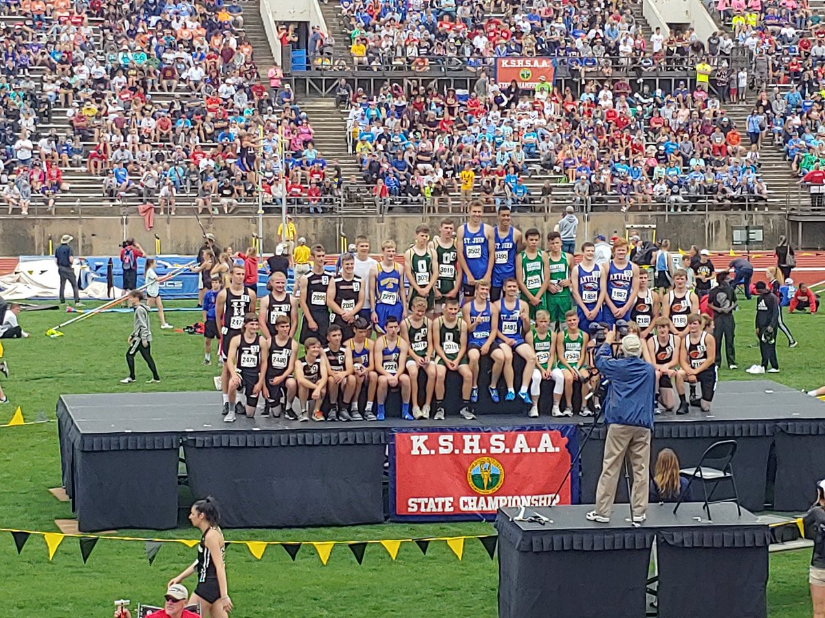 So proud of this 4X800 team! Congrats on your 2nd place finish!