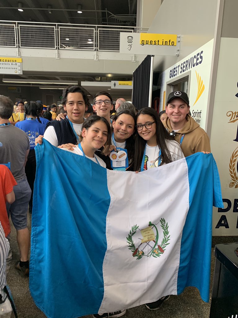 DIGuate's tweet photo. Los 7 Caldos were STEAMING...and in 9th Place for the Secondary Medical Mystery Scientific Challenge at #GlobalFinals2019! https://t.co/dQRmyNTWoP
