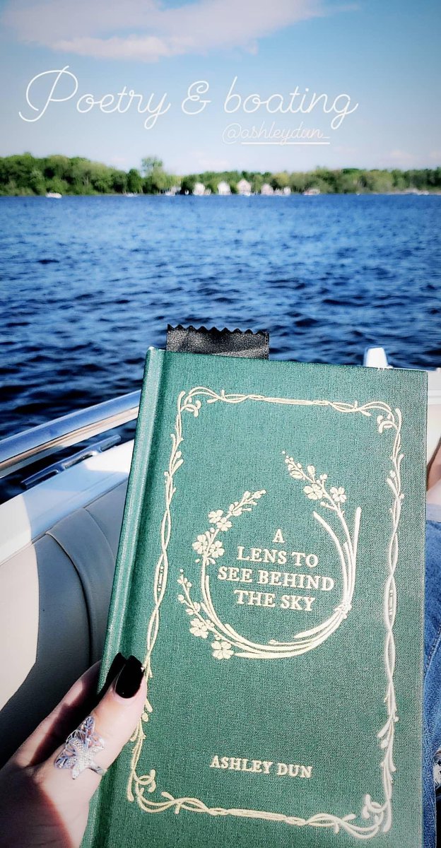 cassandran1317's tweet photo. This is how a day should be spent. @ashleydun_ @SecretMPress https://t.co/lkw4XZNDoX