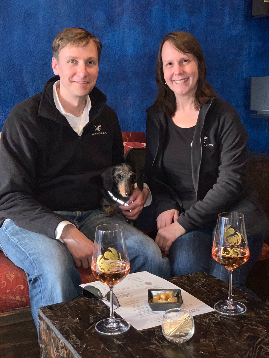 Happy #NationalWineDay from Cork Hounds! 🍷+🐶🐾=❤️