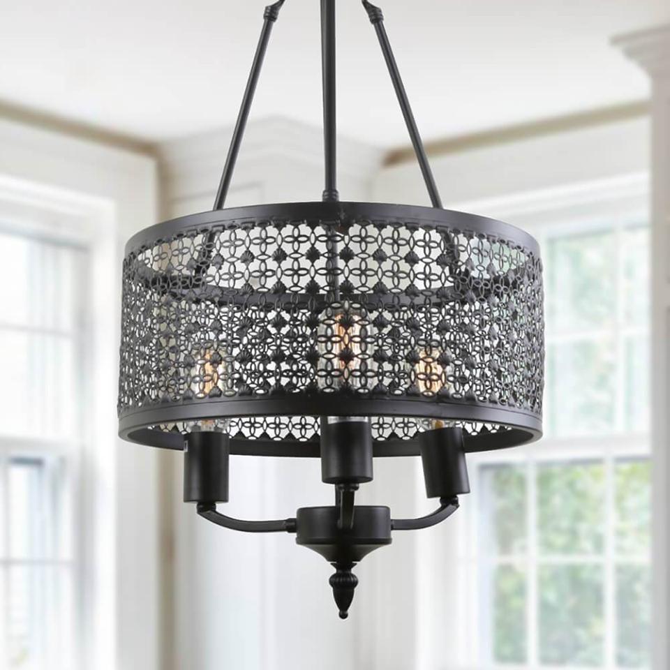 heavenlyhollowb's tweet image. LNC is having a Clearance Sale. Their lighting is just Gorgeous! You can purchase right from the website! 
Click this 👉 shrsl.com/1mfpk
#farmhouselighting
#rusticlighting
#lnchomelighting