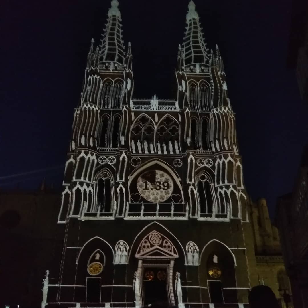 #nocheblanca2019 Pases ininterrumpidos hasta las tres de la mañana! No te lo pierdas!