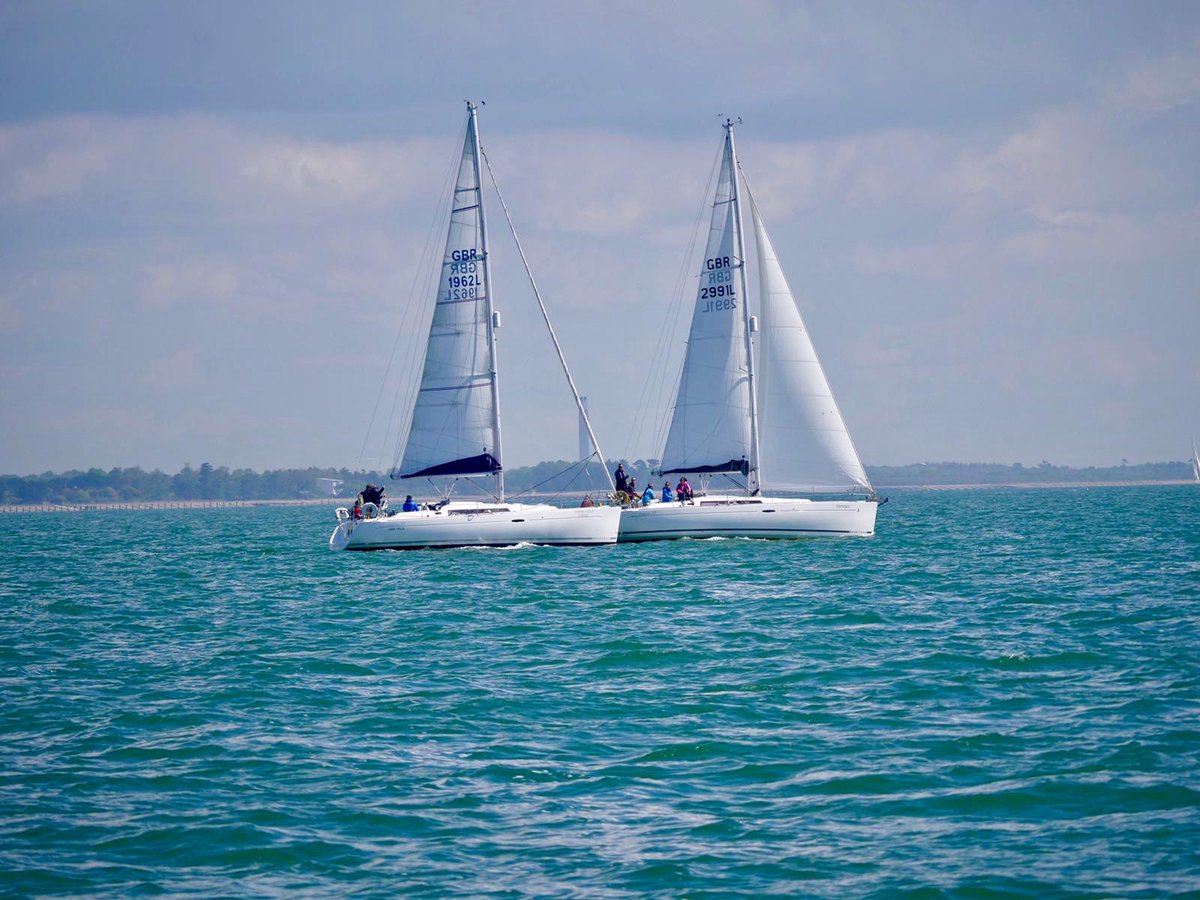 joolie55's tweet photo. Guess who won the race today 😎☀️⛵️⛵️⛵️ #sailing #yacht #longweekend #funinthesun #carter40 #tanning #makingnewfriends #lymington #cowes #uksailing #bringit #lifeistough #yachtlife https://t.co/WZ1YmDM7nh