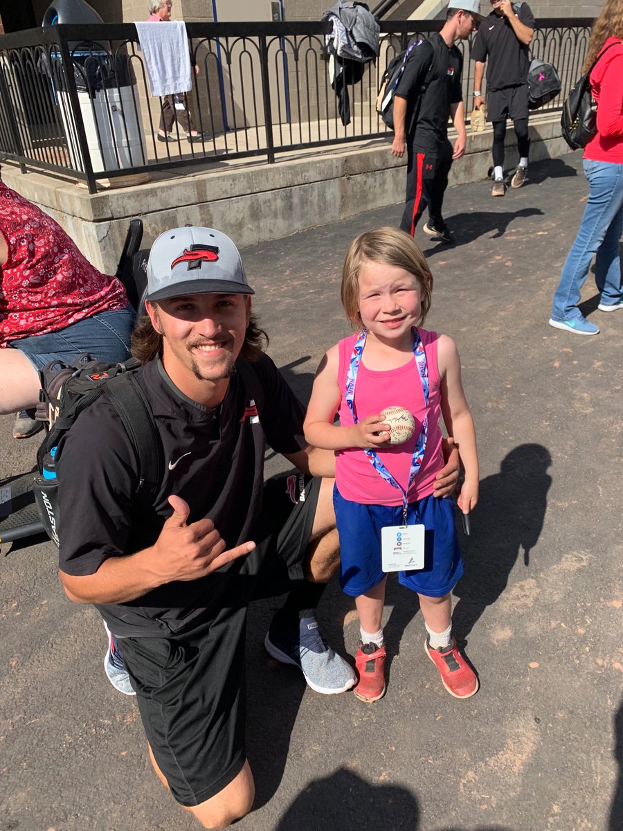 Laura_C_Wilson's tweet photo. @SEUFireBaseball #thefans https://t.co/wO4JpOy9R5