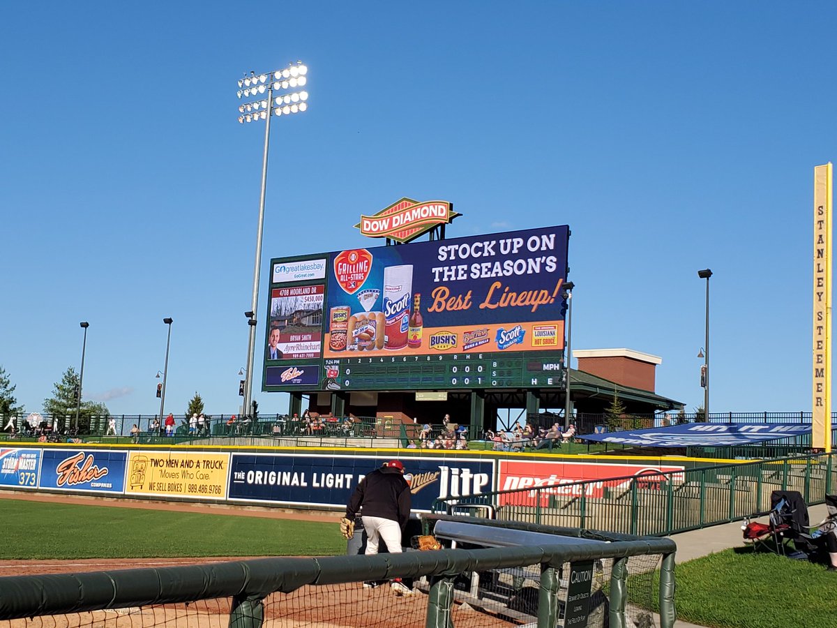lostinplace81's tweet photo. #loons #greatlakesloons #dowdiamond https://t.co/SARTfMHH1c
