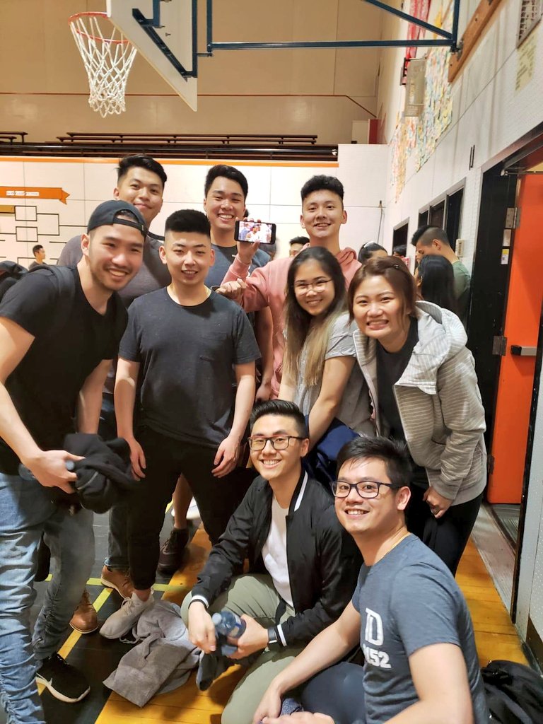 JonathanHYWong's tweet photo. TD Gennext Dodgeball ⛹️🤸🤾 @TD0152 had a blast! Thank you to all the volunteers for organizing  #PACGivesBack #UnitedWay @ShirleyC_9321 @NicoleKubica_TD @AndyCribb_TD https://t.co/SiKaokNZQH