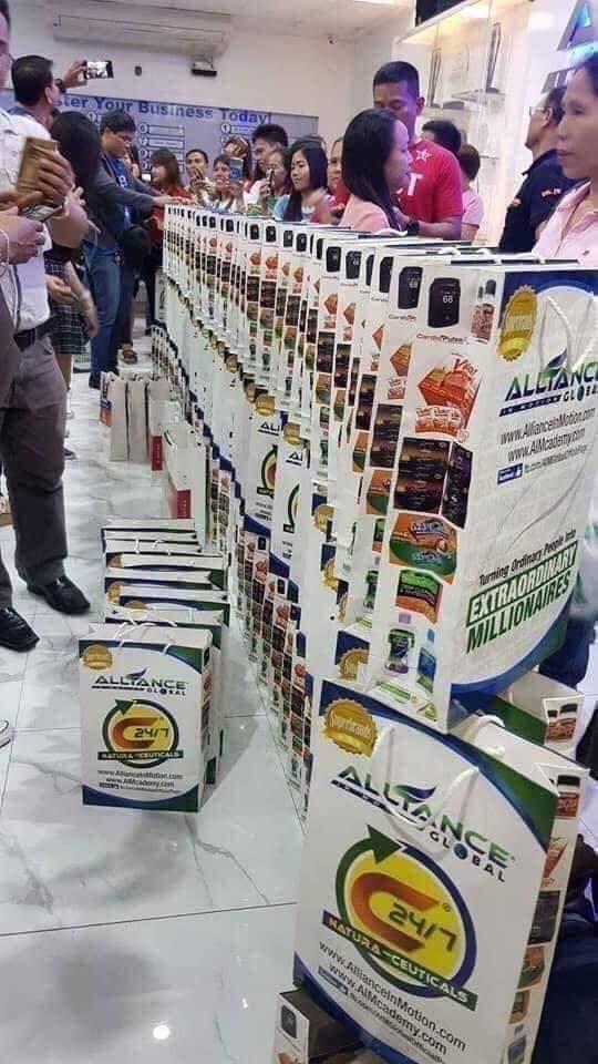 missmargie123's tweet photo. Poweerrr..... We made HISTORY!!! In Alliance in motion global.Philippines 🎉🎉🎉🎉🎉
Online Business Update.

140 Global Packages shopping and pick up at head office Aim Global 
1.6 Million worth of Investment!
#doMax https://t.co/TThDeQACC0