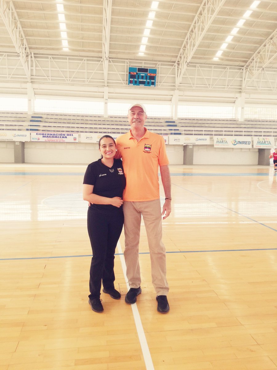 adrimile24's tweet photo. Agradecida con Dios por la labor cumplida🙏, gracias equipo de trabajo #ToñoRodriguez y #AndrésQuintero árbitros del juego que daba el último cupo a juegos Nacionales Sub 20 Masculino🏀, gracias #Fecolcesto por las oportunidades brindadas.
#AmoEsteDeporte 🙏🏀🙏 https://t.co/H6gG9JHShu