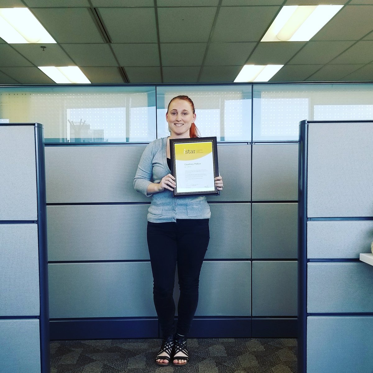 CourtneyPollice's tweet photo. Very proud and honoured to have received my first iStar! Thank you to my amazing coworkers and leaders for all your support. This was truly a surprise! @SunLifeCA #award #work #recognition #proud #lifesbrighterunderthesun https://t.co/AFbOqvvQQp