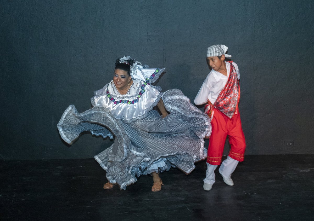 HistMexicanas's tweet photo. Así se vivió el  segundo día  del Festival Historias Mexicanas en  @BazarFUSION 
Te esperamos  mañana a partir de las  11am 
#EntradaLibre https://t.co/WDg6LNxlf8