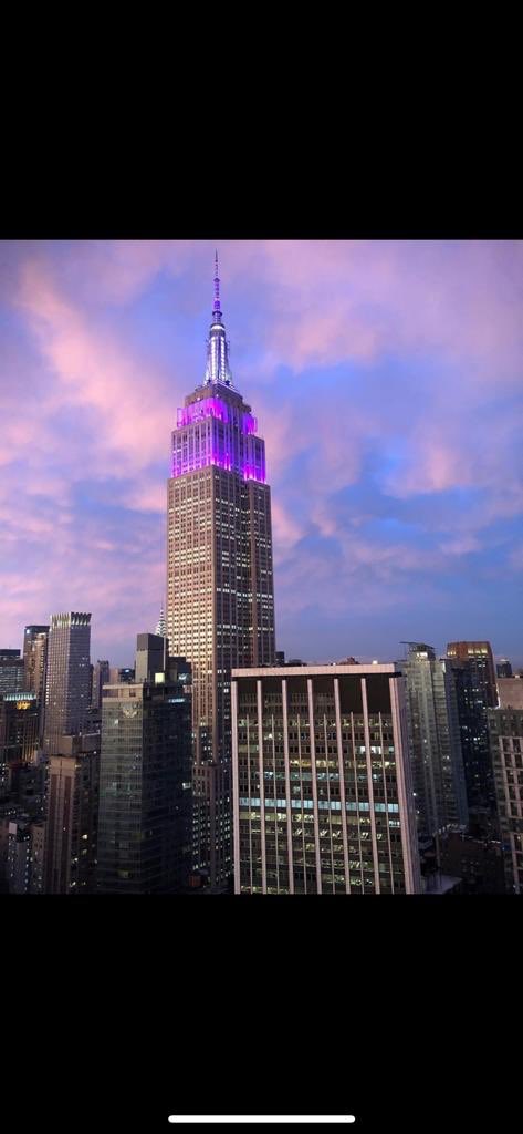 dharmeshamehta's tweet photo. Outstanding Graduation Ceremony by NYU n Stern !Top class execution!No one can beat USA in marketing and scale!Yankee Stadium,Madison Square Garden,Empire State Building π Congratulations and thank you @geeta_menon for the fantastic last week n lifetime memories! #stern2019 https://t.co/g4gfEKIjIx