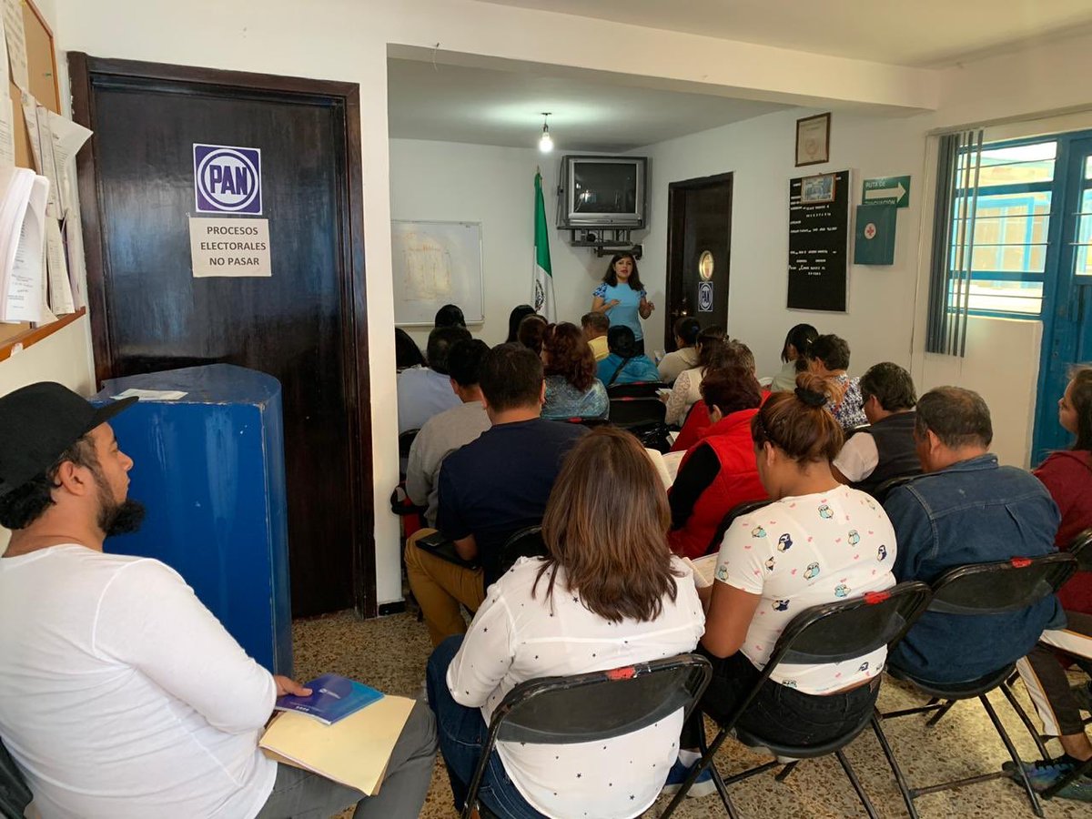 RegidoresEdomex's tweet photo. Llevamos a cabo el #CursoTIP en el Comité Directivo Estatal y en los Comités Directivos Municipales de Huehuetoca, Tlalnepantla, Chalco, Melchor Ocampo, Morelos, El Oro, Naucalpan y Texcoco.

Gracias a los capacitadores por llevarlos a cabo.
#ElPANqueQueremos #FyCPANEdomex https://t.co/GToGpdjSL4