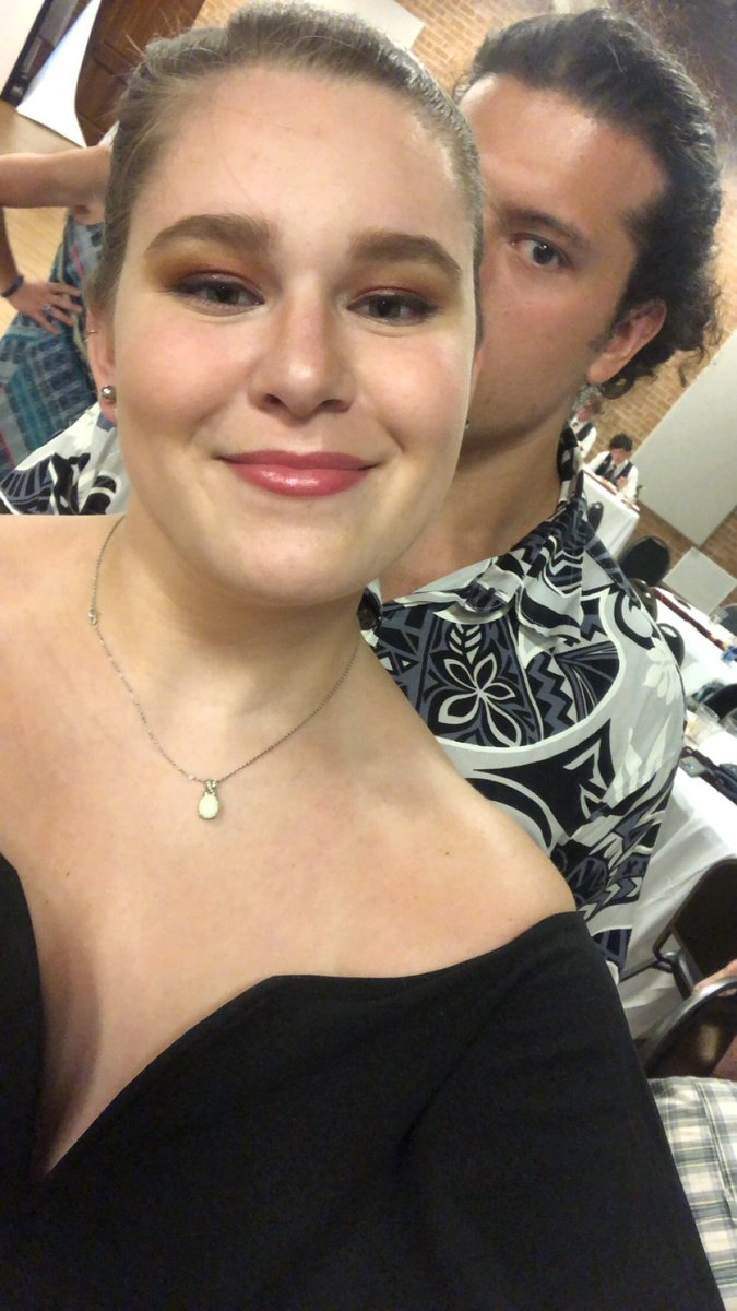 callme_kale's tweet photo. I had the most handsome date for a very lovely wedding ๐
#lewisatlast https://t.co/I56bXWO7ai