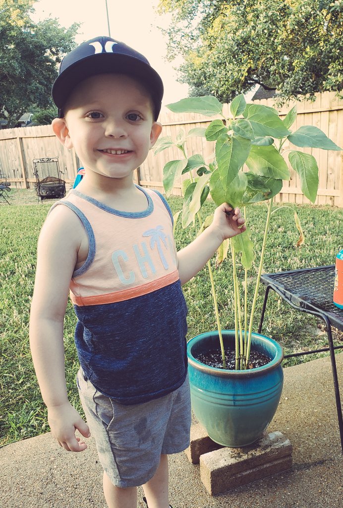 DimitriKouzas's tweet photo. Ace and his Sunflower!!🤘😎😊🌞💛 #rodeohouston2019 #MyRodeoSunflower
#RODEOHOUSTON https://t.co/L1Ca0om0A3