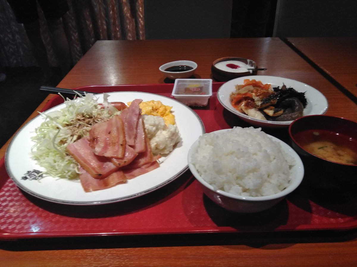やっち No Twitter 今朝の朝食は近所のホテルの朝食バイキング 自宅から徒歩5分以内にあるホテル で 和洋バイキングスタイルとなってる模様 1000円 税込 で とは安い 腹一杯食べたので 昼食は止めておこうっと 南船場 アイピーシティ ホテル大阪 旧ハートン やっち No Twitter 今朝の朝食は近所のホテルの朝食バイキング 自宅から徒歩5分以内にあるホテル で 和洋バイキングスタイルとなってる模様 1000円 税込 で とは安い 腹一杯食べたので 昼食は止めておこうっと 南船場 アイピーシティ ホテル大阪 旧ハートン