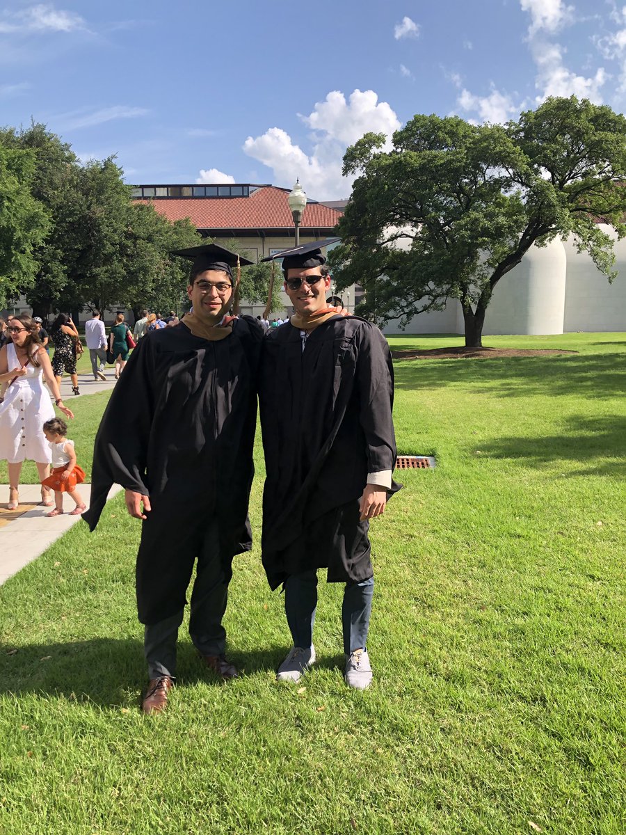 Philip_Pezza's tweet image. That’s a wrap! I’m officially a graduate of the @UTexasMcCombs MBA Program! Huge thank you to my family and the leaders along the way who helped make the dream a reality    @AllisonBudd2 @bnogues @HenryatUnited @j_zickefoose @Steveatunited @jacquikey @GrewalMandee #UTGrad19
