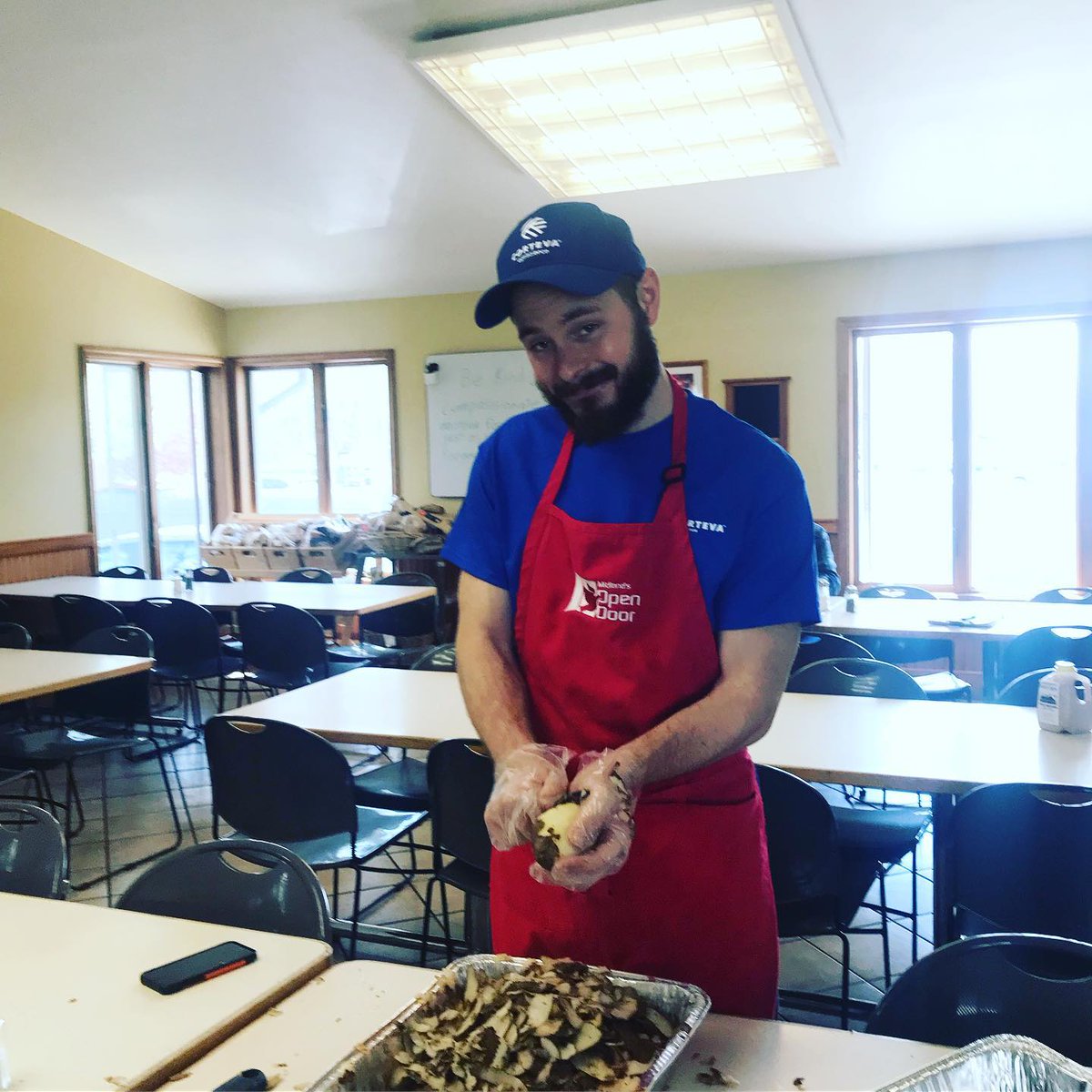 celafond's tweet image. A huge thx to our Corteva Michigan LGBTA Business Group 4 volunteering @midlandopendoor. These caring employees organized the pantry, served in the soup kitchen &amp;amp; helped with outdoor projects. This is bringing Corteva Core Values to life! #LifeatCorteva