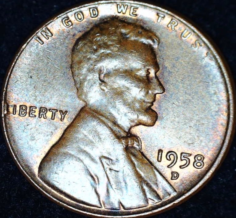 chadwicksirnio's tweet photo. Here's an interesting one I just found.... Is that an extra bow tie or.... #Diechip #Errorcoin #Coinhunt #Saturdaynightcoinshow #CoinsforAmateurs https://t.co/I90c2aVcyn