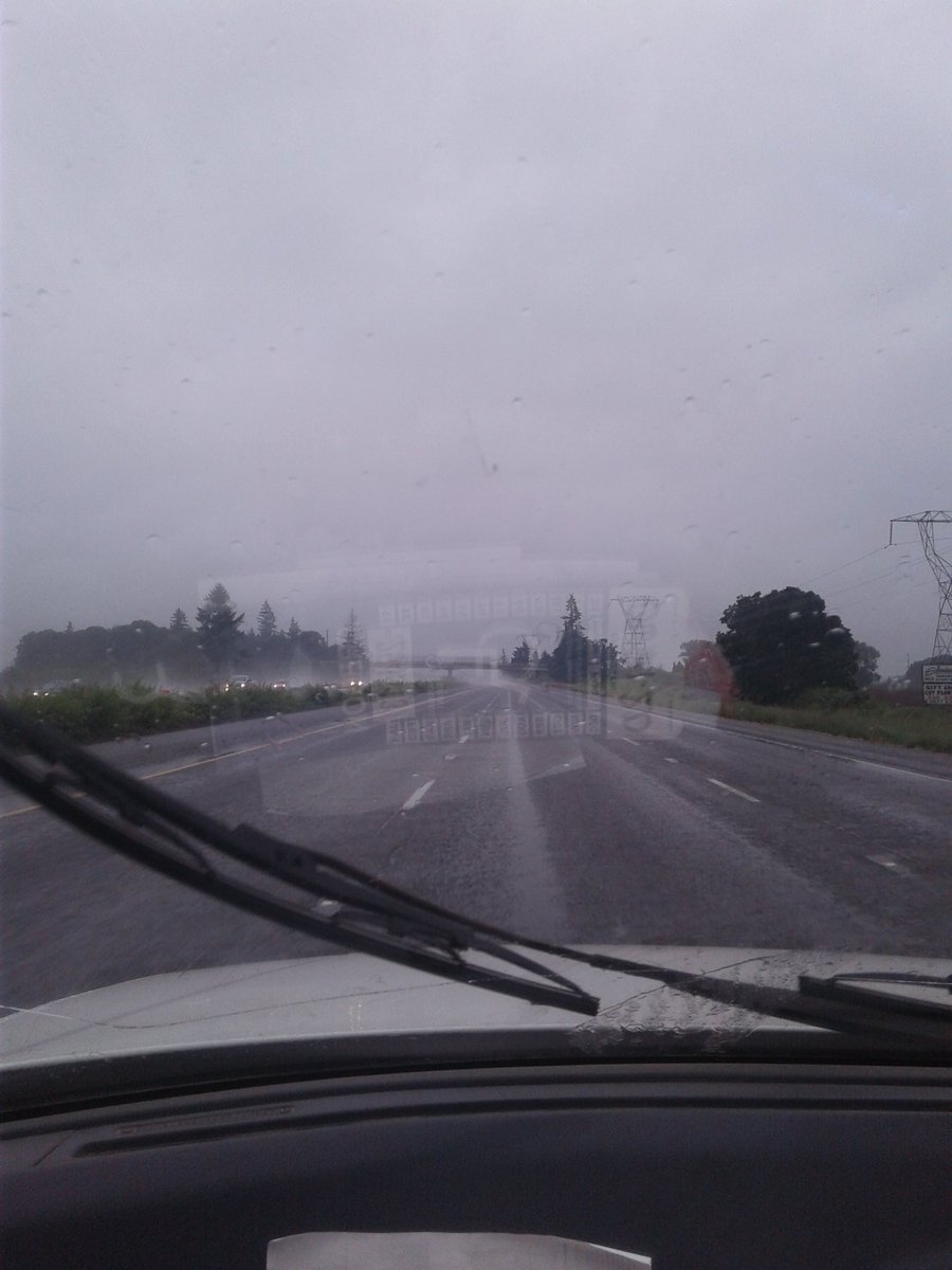 SammieChevy's tweet photo. The rain sucks. https://t.co/BTSWgKydCo