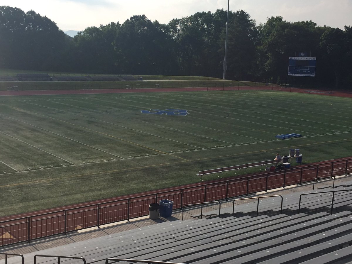 SamFloyd70's tweet photo. Great experience today at the Washington and Lee Generals Prospect camp. Thanks to @CoachOB_WL and @CoachPerrotta for the DL work today. Great football and a beautiful campus here in Lexington, VA! #CHOP https://t.co/4P7E0MO3pc