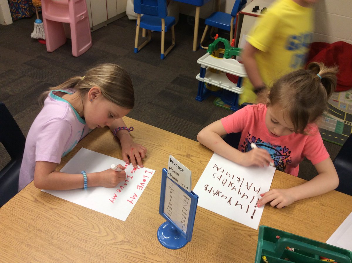 MrsHavemanGHAPS's tweet photo. Poetry is tons of fun in room two #peachplains #TCRWP https://t.co/hTUksZrKjF