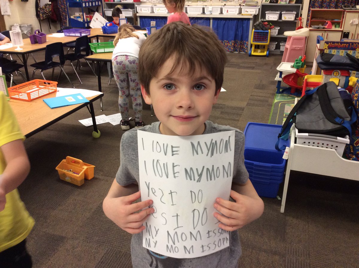 MrsHavemanGHAPS's tweet photo. Poetry is tons of fun in room two #peachplains #TCRWP https://t.co/hTUksZrKjF