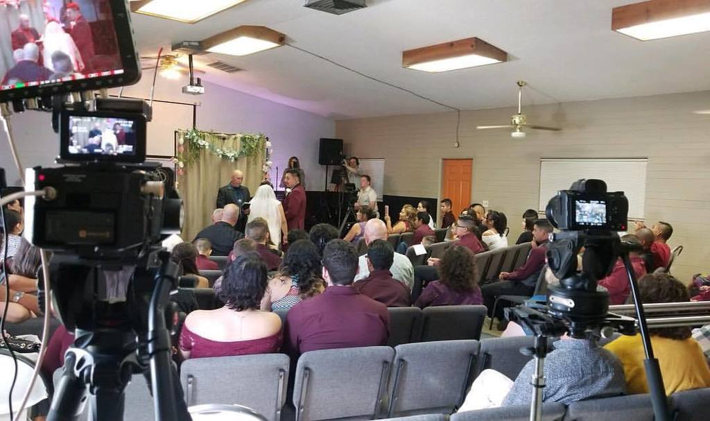 SVF_LTD's tweet image. Peter’s been such a great help at Spectrum this year Mike, @andinbriwel and @kenlliljegren showed up at his wedding with all the toys. #sonyfs7 #sonyfs700 #sonyar3 #videoproduction 

bit.ly/2M5RJMe