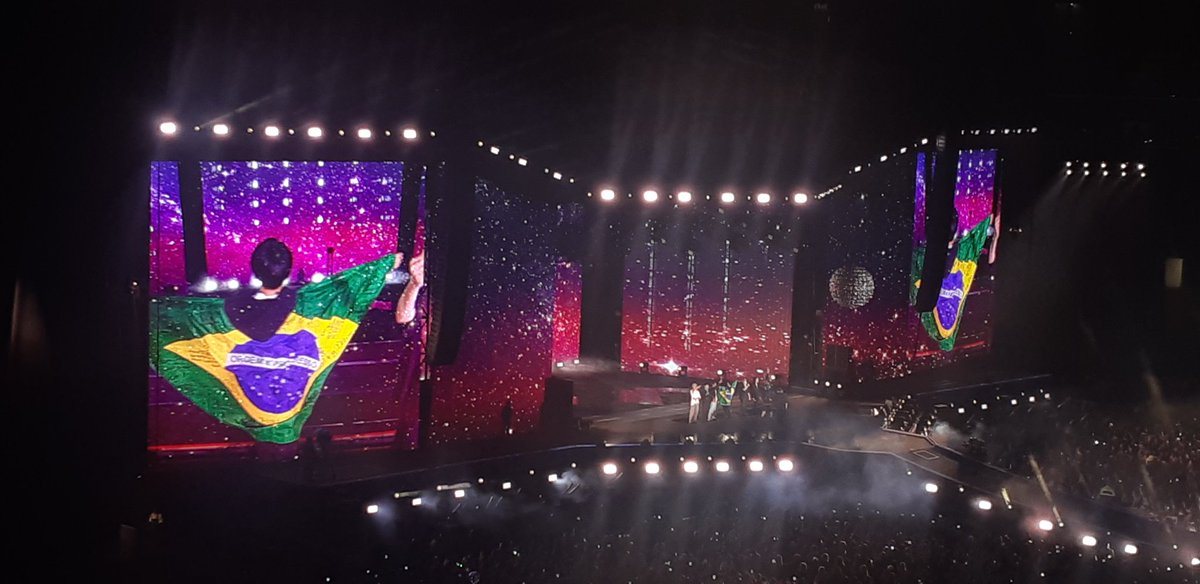RadioDisneyBRA's tweet photo. 🇧🇷❤ #BTS #BTSinBrazil https://t.co/DaNCYw0lG2
