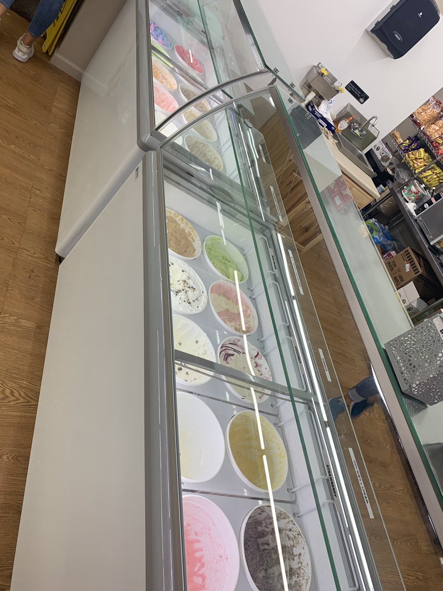 Carlosss762's tweet photo. Hey Twitter so my mom opened up an ice cream shop last saturday help my mom out! A simple Retweet will help! come get some home made natural ice cream and paletas! We also do Mangonadas, fresas con crema, etc!
We’re Located on 2807 Suit C West Adams Temple, Tx https://t.co/ASMjVyYT0w