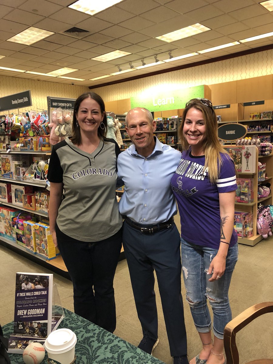Nicole80017's tweet photo. @DrewGoodman42 We can’t thank you enough for making our @Rockies dreams come true!! Thank you for your incredible generosity!! You’re amazing!! 💜🖤💜⚾️💜🖤💜🖤⚾️💜🖤⚾️ @AflatBsharp #pressbox #rockies #dreammade https://t.co/Vzj25HEZzr