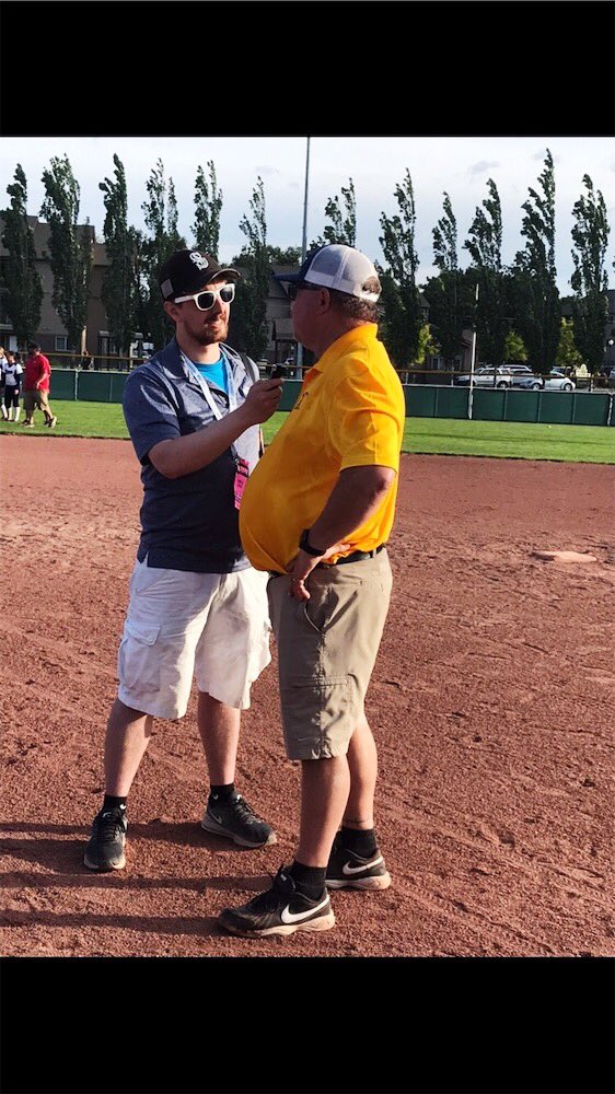 paytpock's tweet image. Hey Twitter, My Dad’s a State Champ! #AdnasBack 🥎💙💛