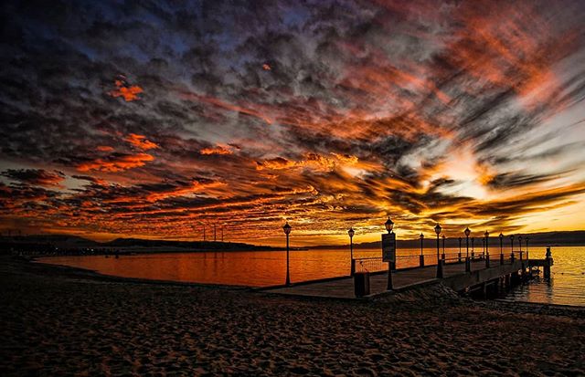 jeffjthompson's tweet photo. Reposting @old_sherpa:
One of the most spectacular sunsets I ever witnessed.
Captured in 2009 during my time in Jordan working as dive center manager for Extra Divers Worldwide
#Jordan #aqaba #talabay #redsea #dawn #sky #dusk #outdoors #sun #water #evening #landscape #beach https://t.co/ByzIi6N6i5