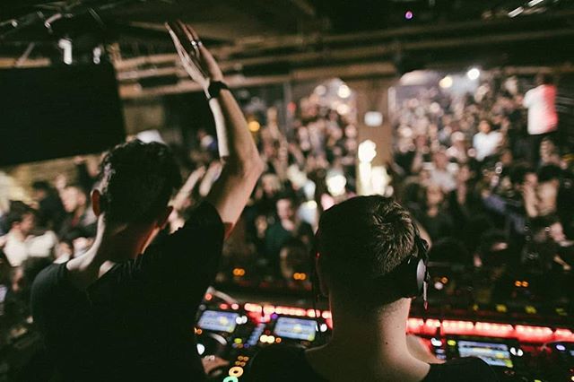 Spybar's tweet image. 🙌🙌🙌HANDS UP if you&apos;re joining us on the #Spybar dance floor TONIGHT! 🙌🙌🙌 bit.ly/2JDSoCz