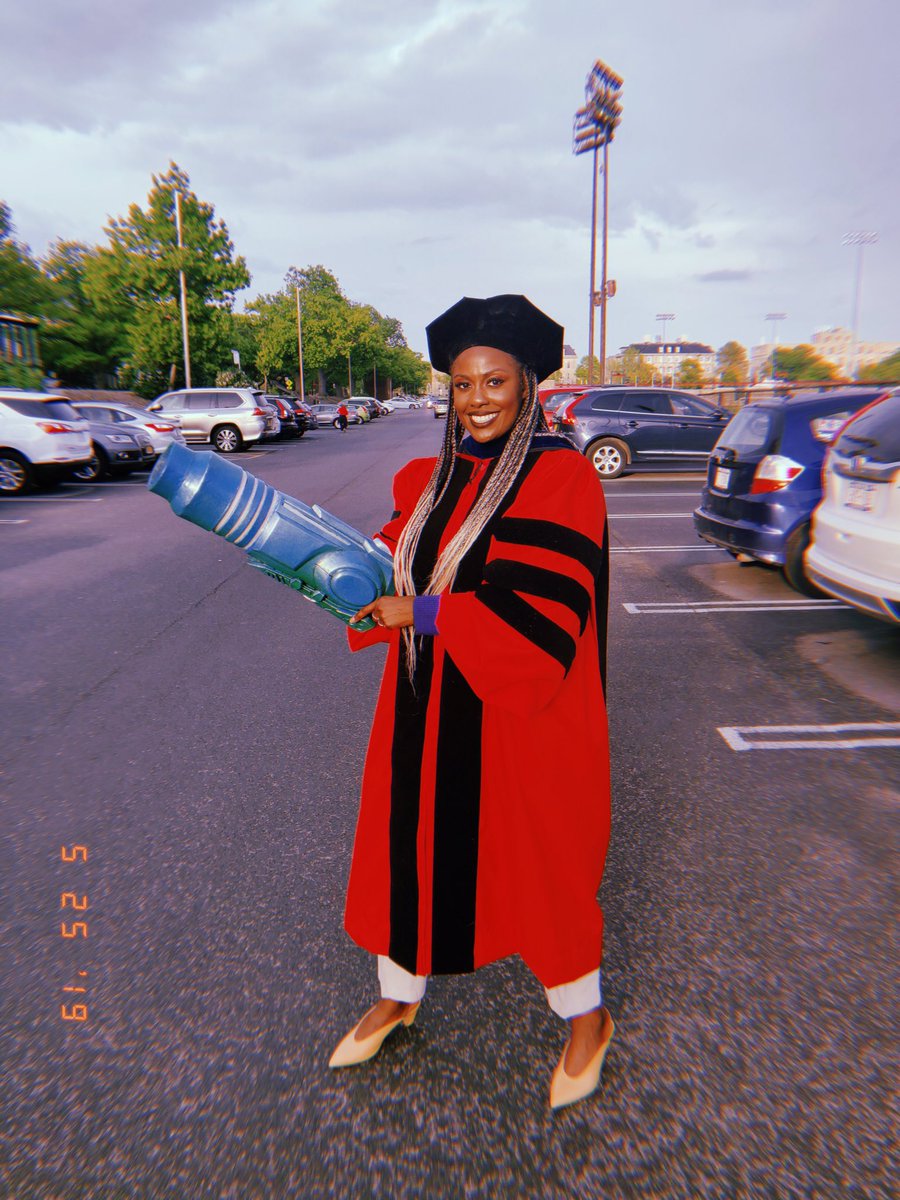 sammusmusic's tweet photo. Doc Sammus on the horizon ~ happy graduation day Cornell class of 2019 ✨ I'm incredible https://t.co/wqvZsxmjm1